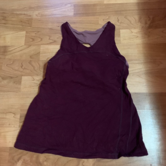 Old School LuLuLemon KeyHole Back Tank - Picture 5 of 5